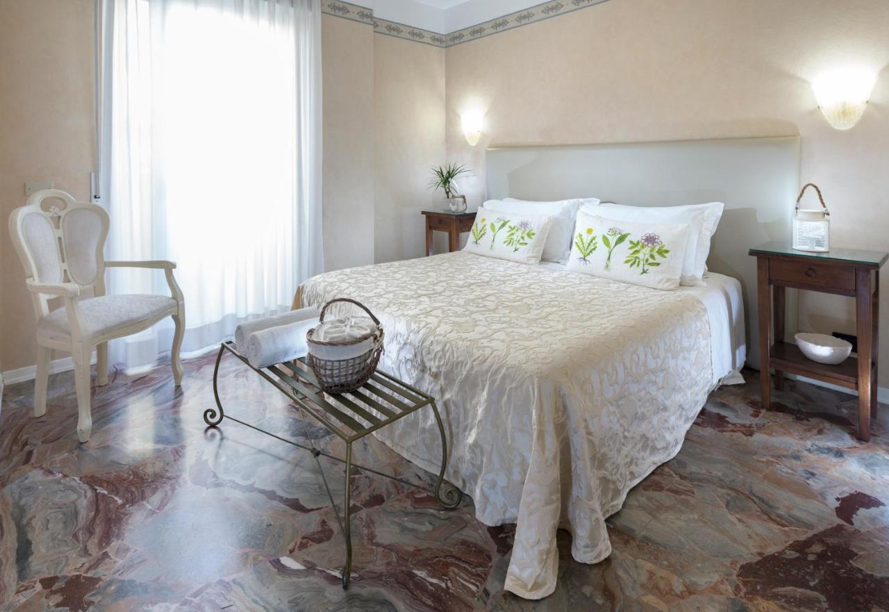 Hotel Apollo Риччоне Экстерьер фото