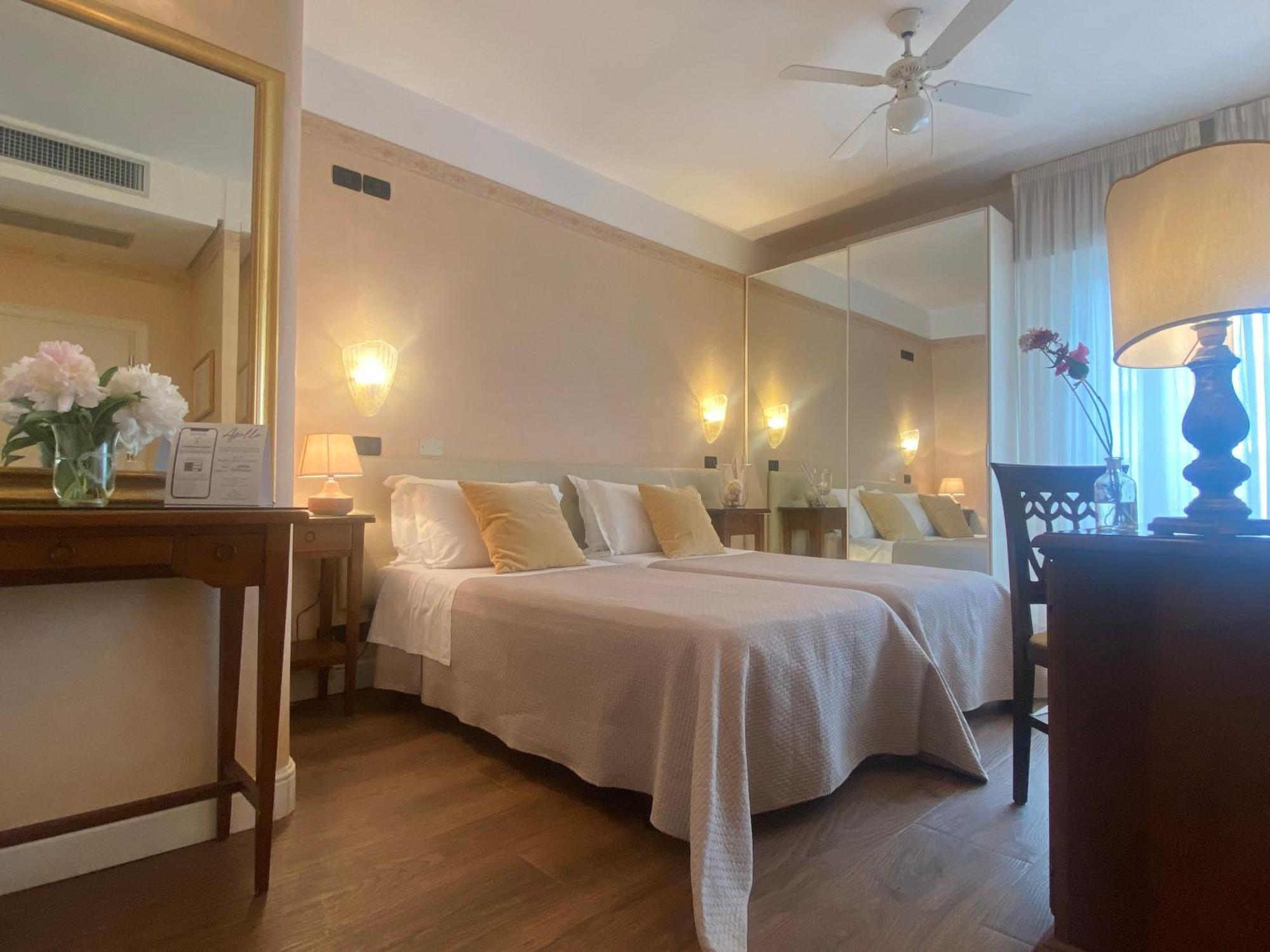Hotel Apollo Риччоне Экстерьер фото